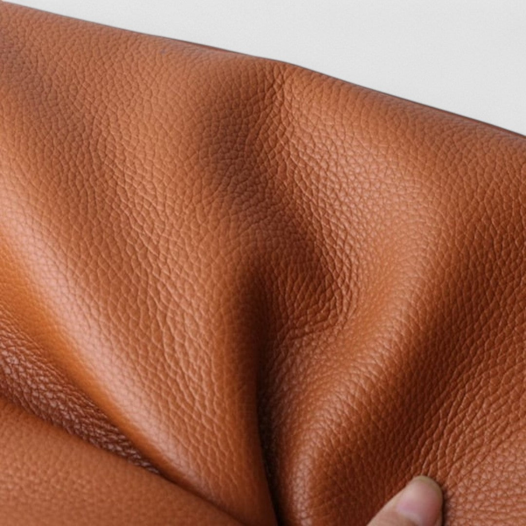Fera - Elegant and Timeless Shoulder Bag