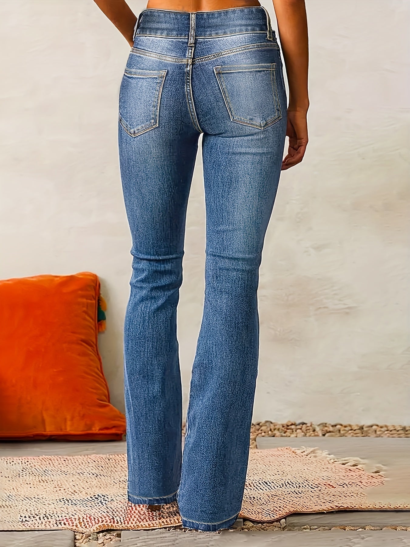 Aya | High-waisted flared jeans